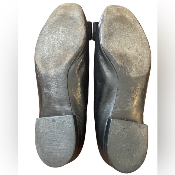 Tory Burch Black Leather Almond Toe Flats Size 7 Gold Logo Detail Grosgrain Bow - Picture 7 of 7
